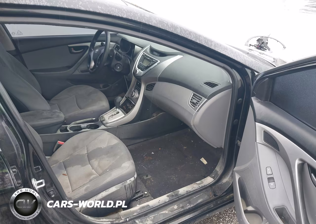 2012 Hyundai Elantra Gls VIN:5NPDH4AE9CH080644 - 5