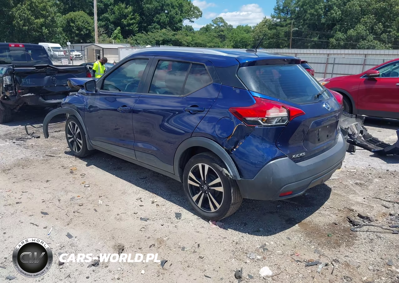 2018 Nissan Kicks Sv VIN:3N1CP5CU1JL496969 - 3