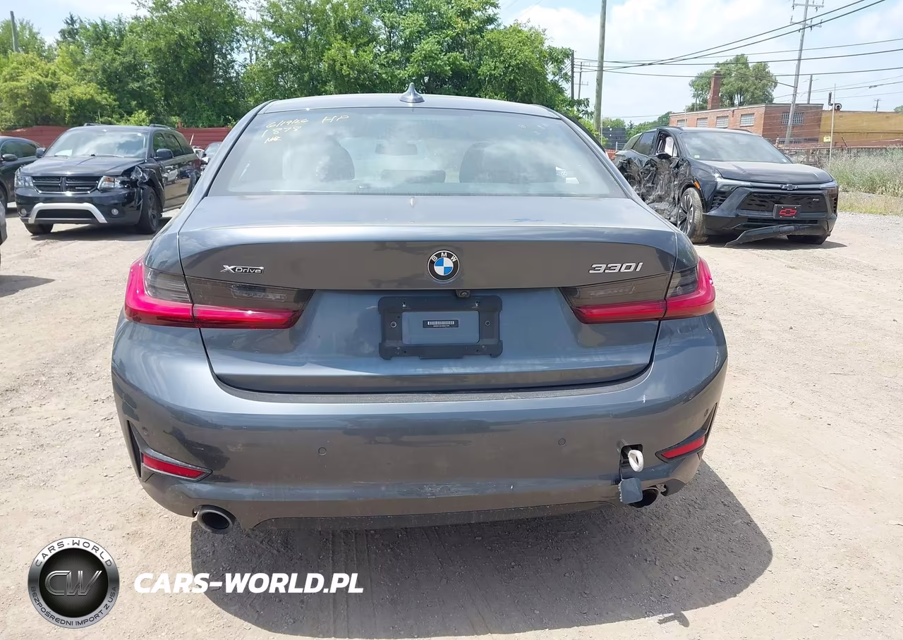 2021 BMW 330I xDrive VIN:3MW5R7J01M8B81878 - 16