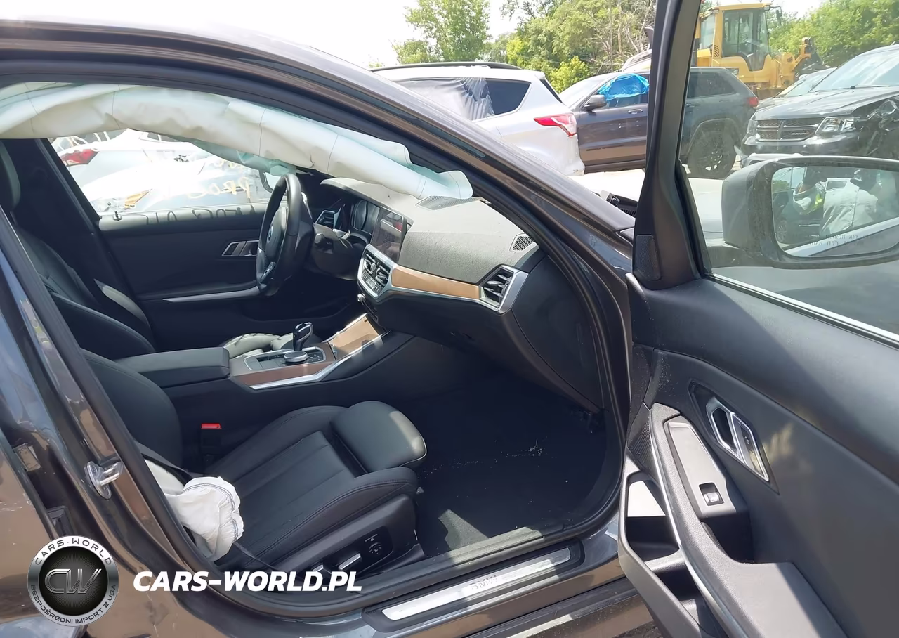 2021 BMW 330I xDrive VIN:3MW5R7J01M8B81878 - 5