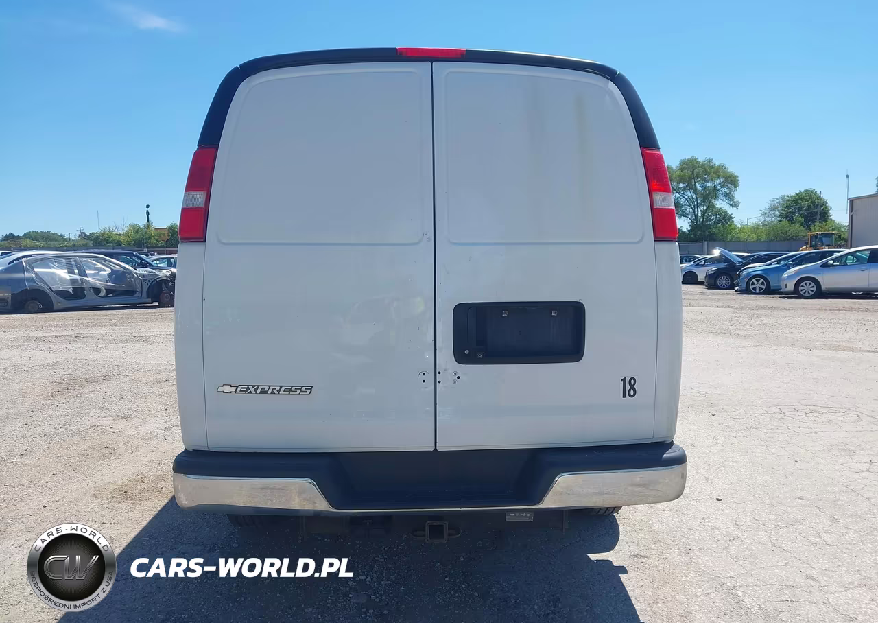 2018 Chevrolet Express 2500 Work Van VIN:1GCWGAFG8J1340444 - 16