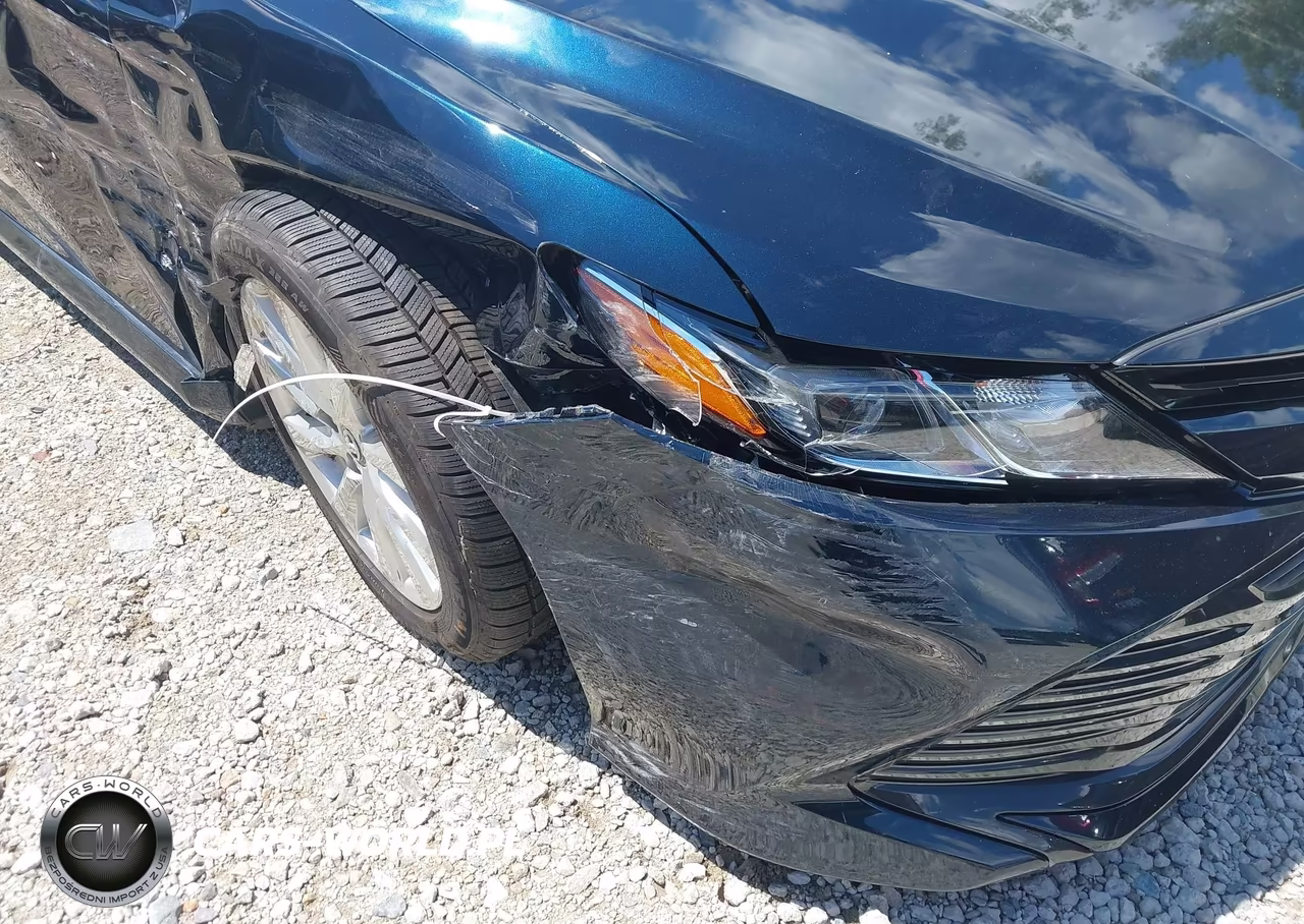 2018 Toyota Camry Le VIN:4T1B11HK8JU539361 - 6