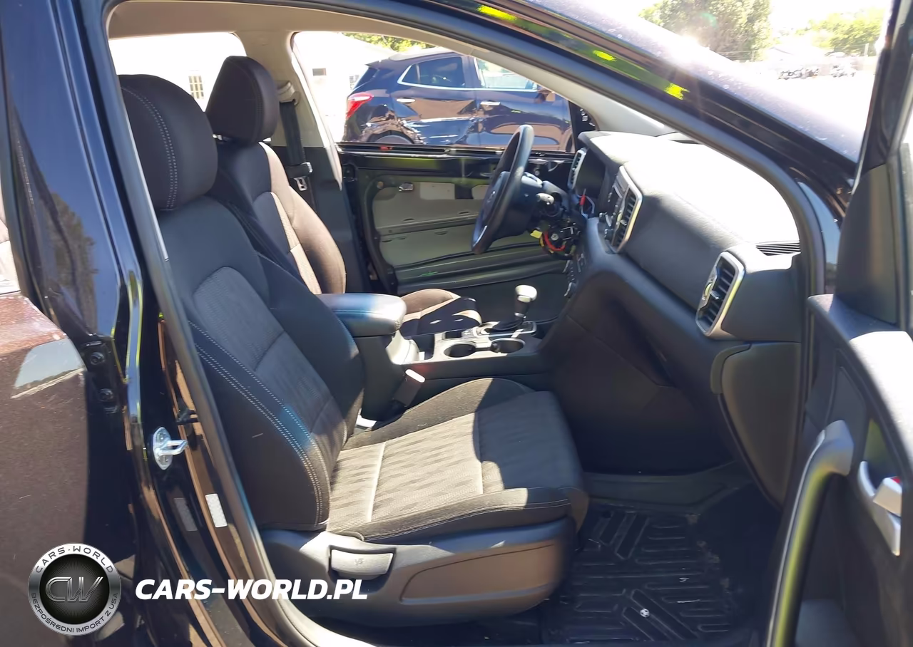 2019 Kia Sportage Lx VIN:KNDPMCAC8K7574711 - 5