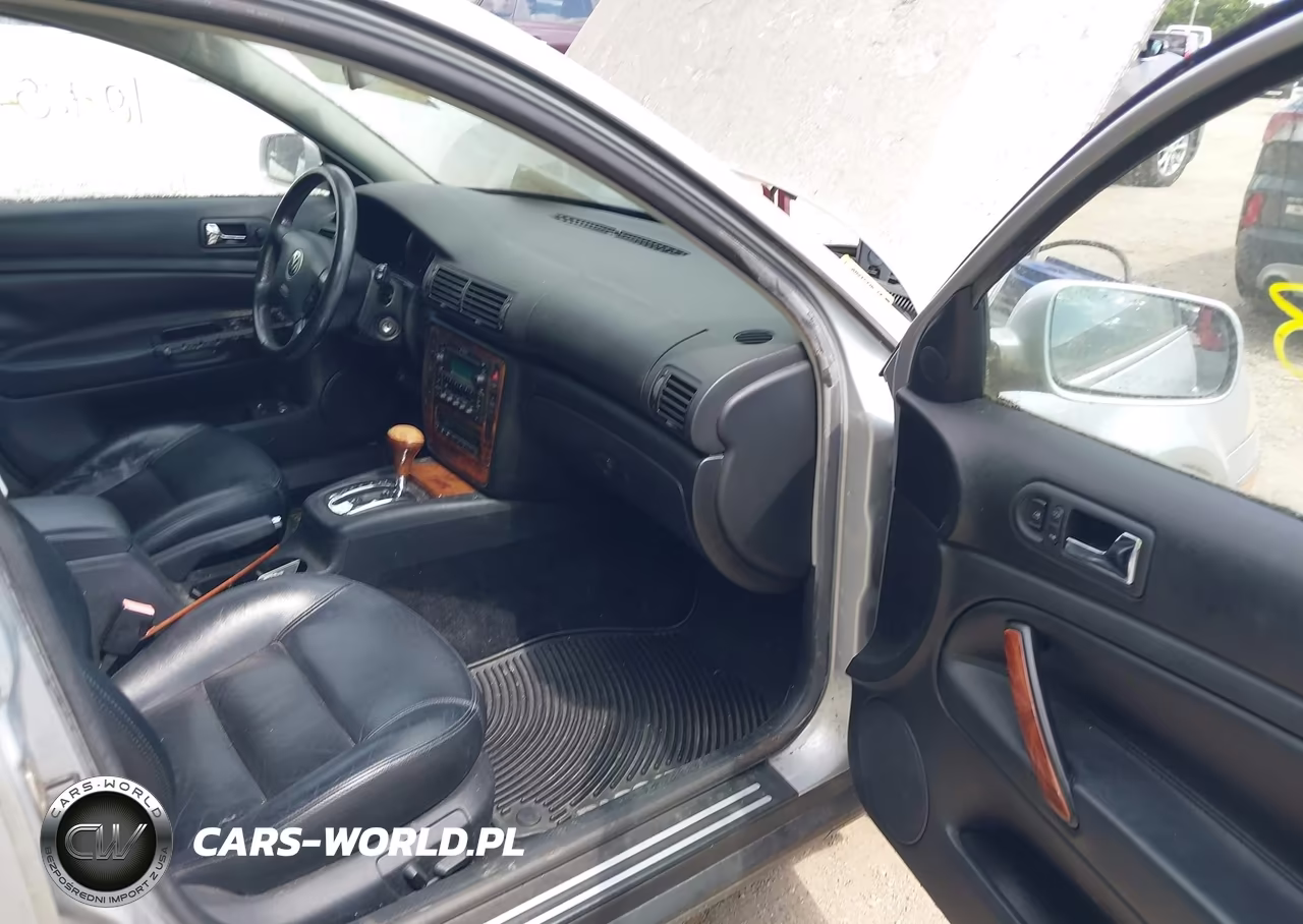 2003 Volkswagen Passat Glx VIN:WVWRH63B73P206234 - 5