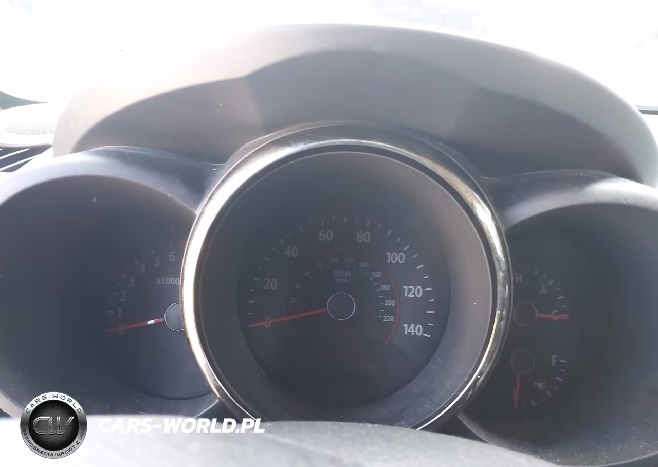 2010 Kia Soul + VIN:KNDJT2A25A7179426 - 7