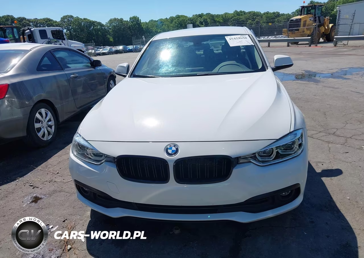 2018 BMW 320I xDrive VIN:WBA8E5G55JNV02930 - 12