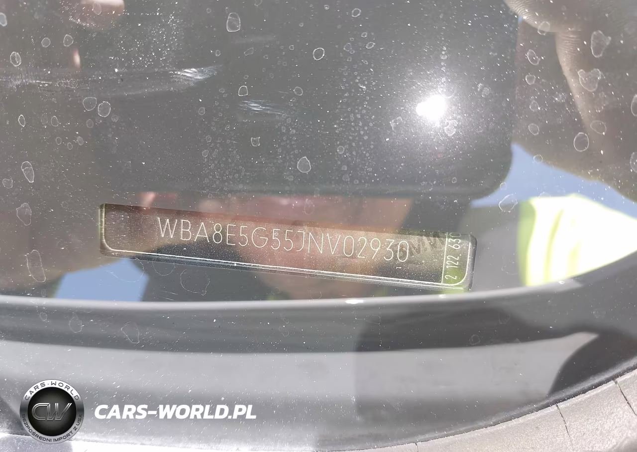 2018 BMW 320I xDrive VIN:WBA8E5G55JNV02930 - 9