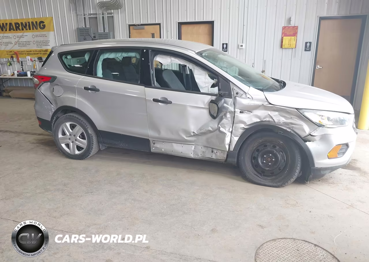 2017 Ford Escape S – zdjęcie 1 z 16