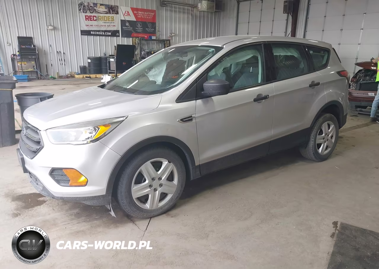 2017 Ford Escape S VIN:1FMCU0F73HUB02625 - 2