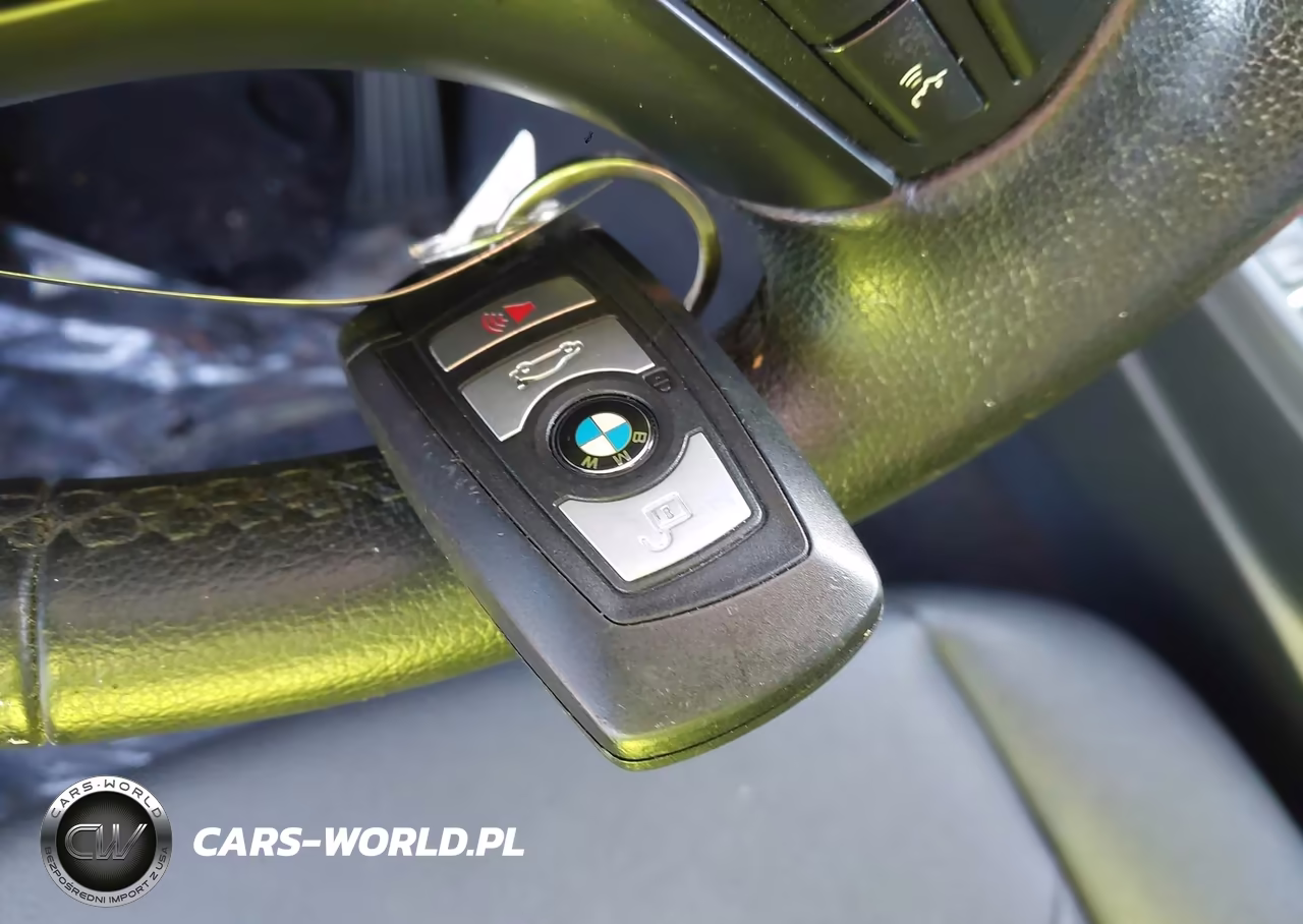 2016 BMW 320I VIN:WBA8E1G57GNT36010 - 11