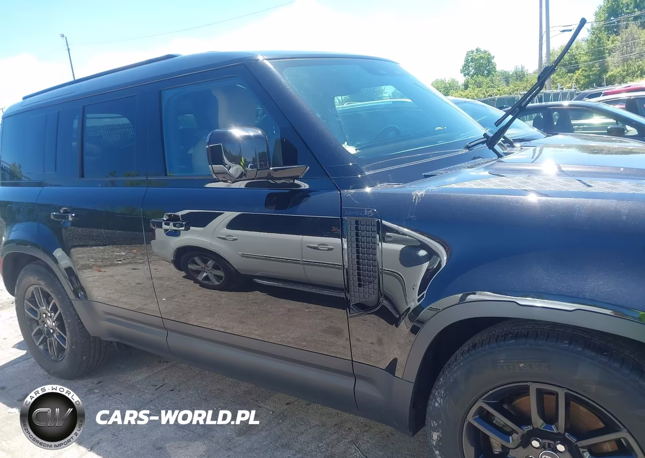 2025 Land Rover Defender 110 P300 VIN:SALEJ7EX0S2357096 - 14