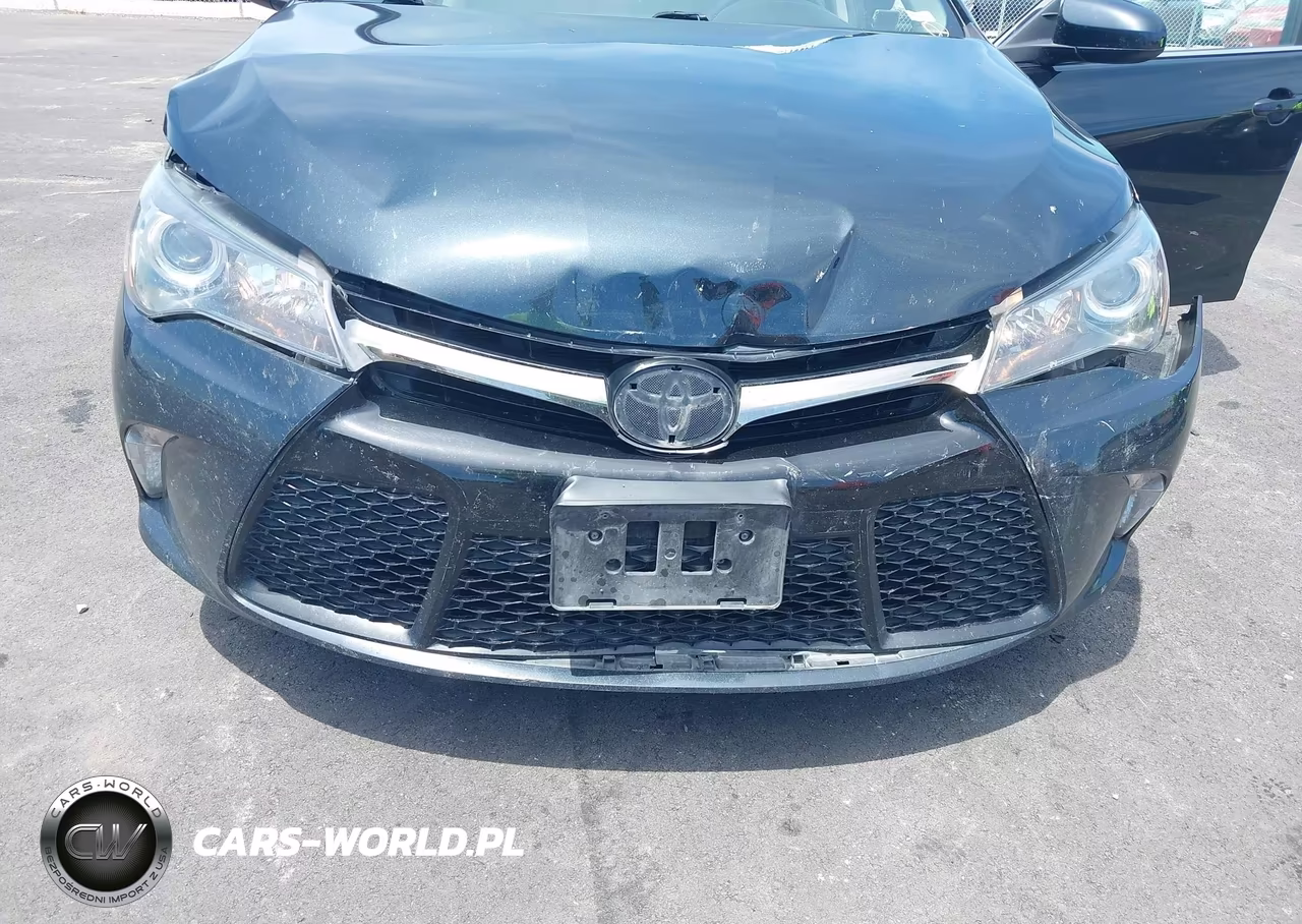 2015 Toyota Camry Se VIN:4T1BF1FK5FU010073 - 4