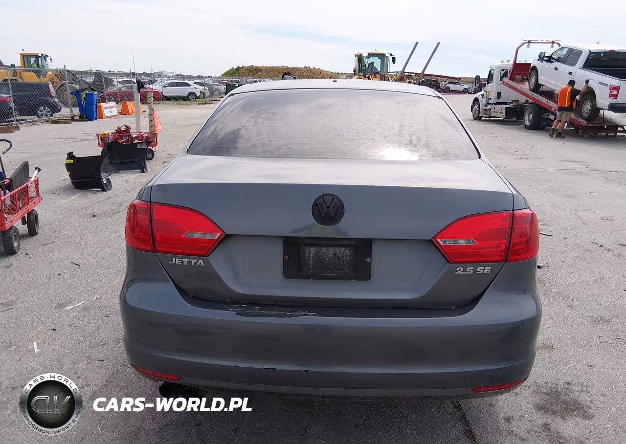 2011 Volkswagen Jetta 2.5L Se VIN:3VWDX7AJ9BM359390 - 17