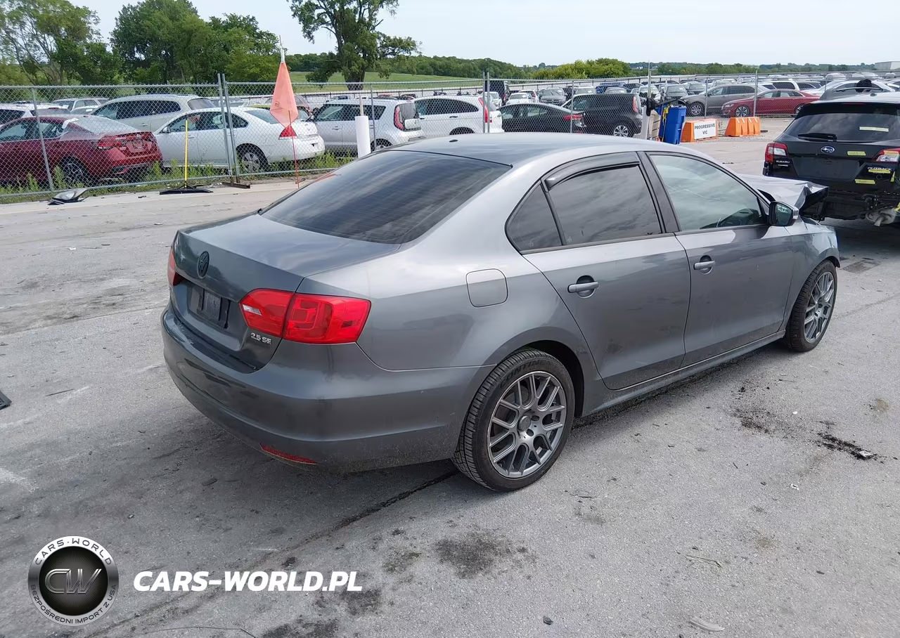 2011 Volkswagen Jetta 2.5L Se VIN:3VWDX7AJ9BM359390 - 4