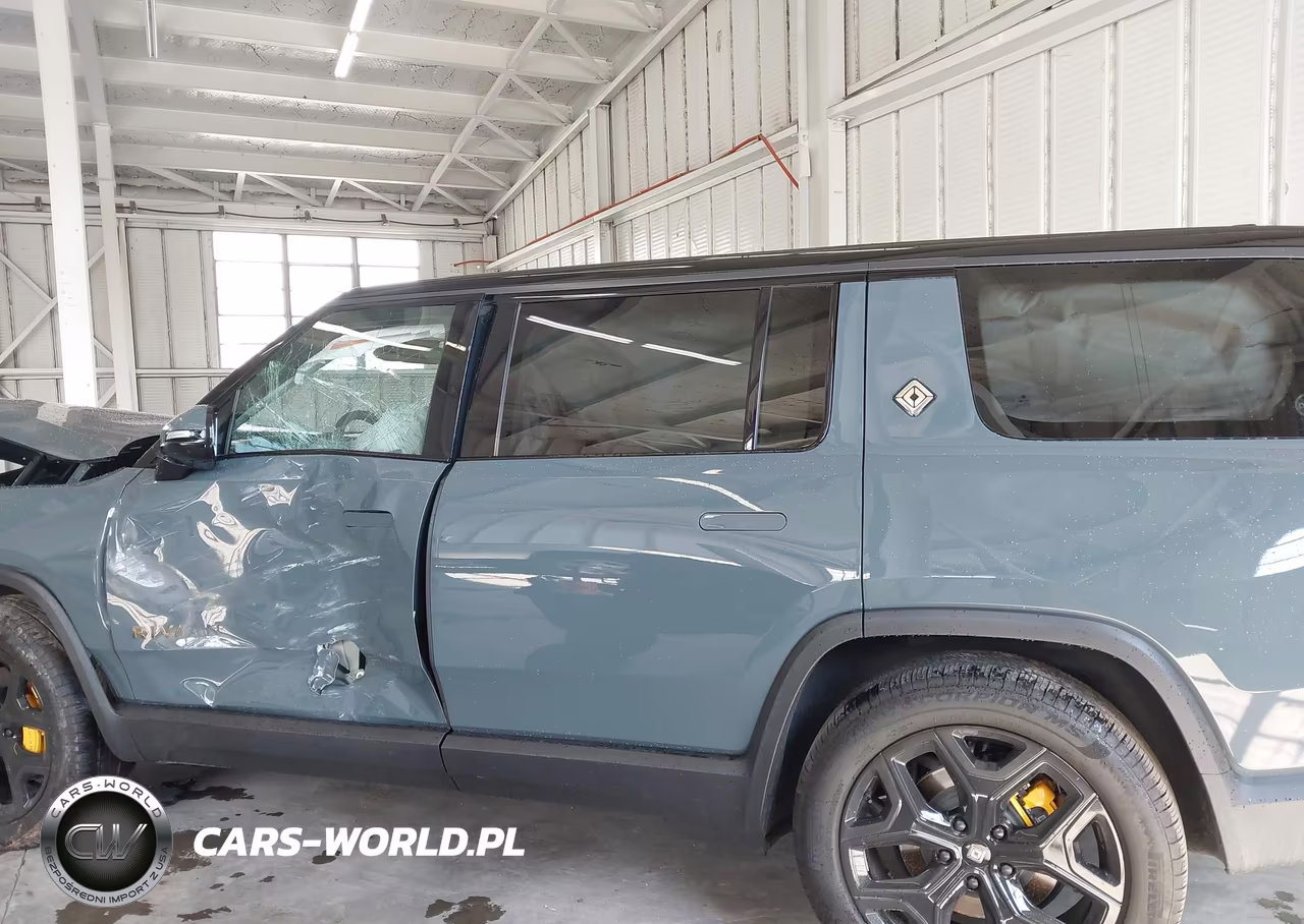 2025 Rivian R1S VIN:7PDSGCBP9SN060728 - 13