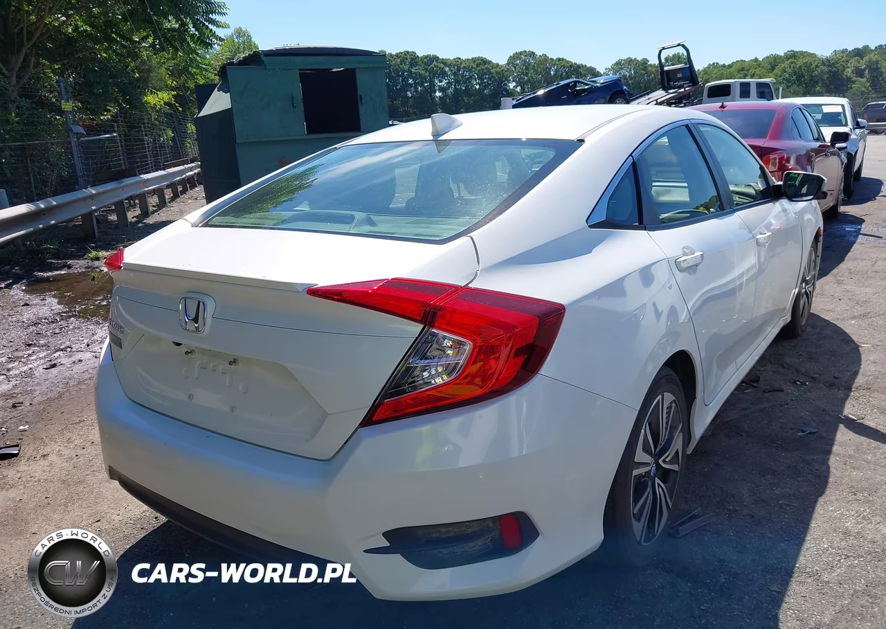 2018 Honda Civic Ex-L VIN:JHMFC1F73JX021203 - 4