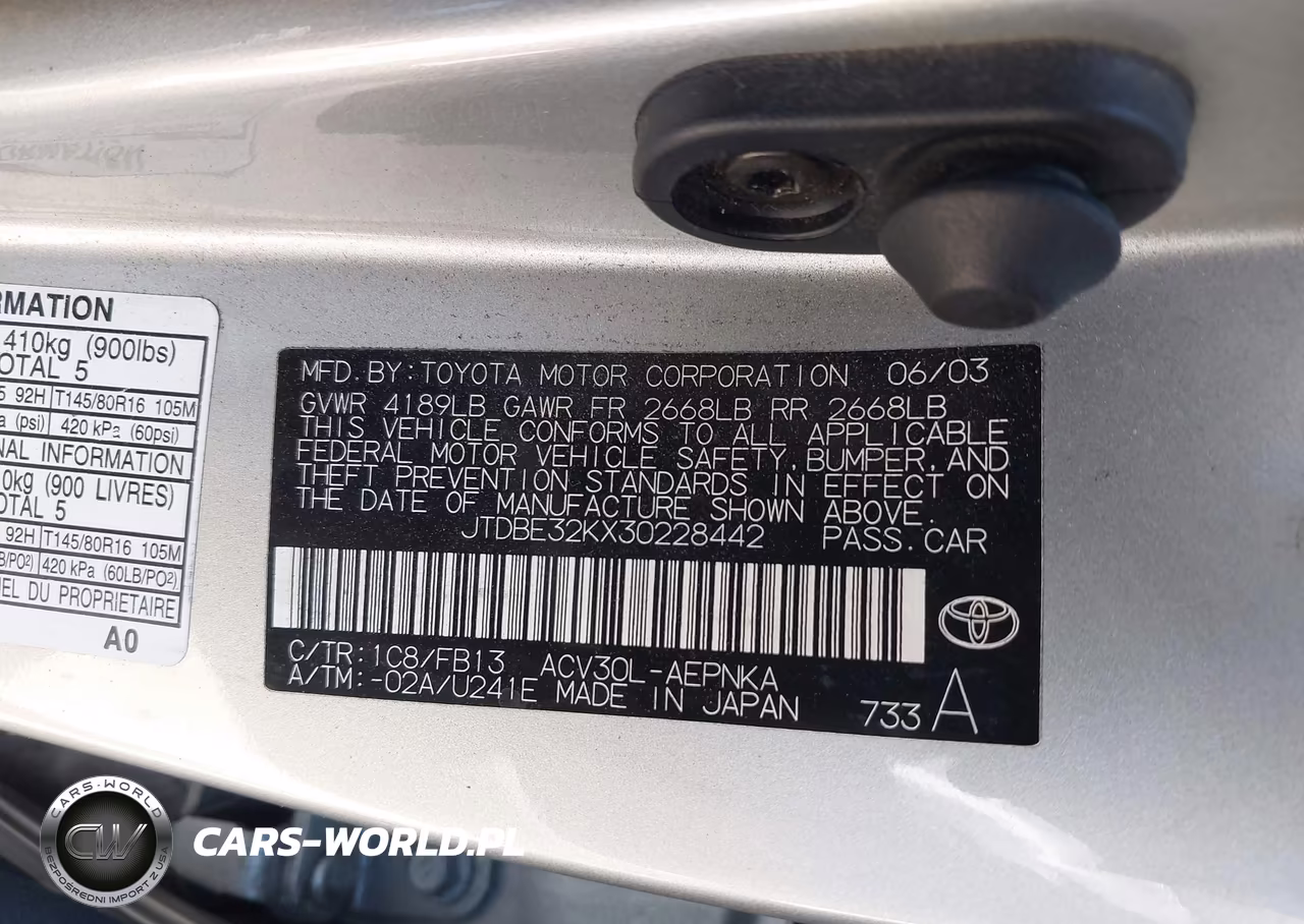 2003 Toyota Camry Le VIN:JTDBE32KX30228442 - 9