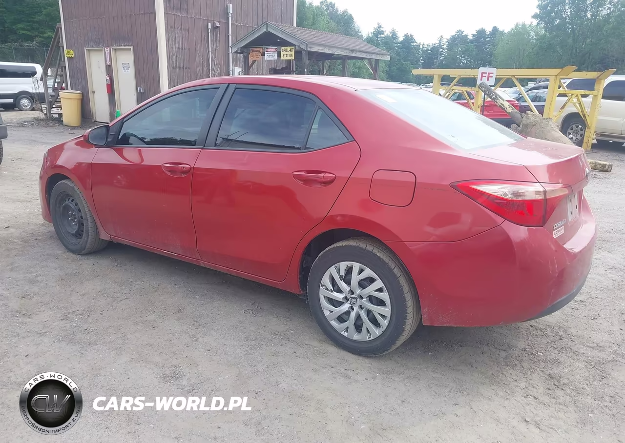 2019 Toyota Corolla Le VIN:5YFBURHE0KP898366 - 3