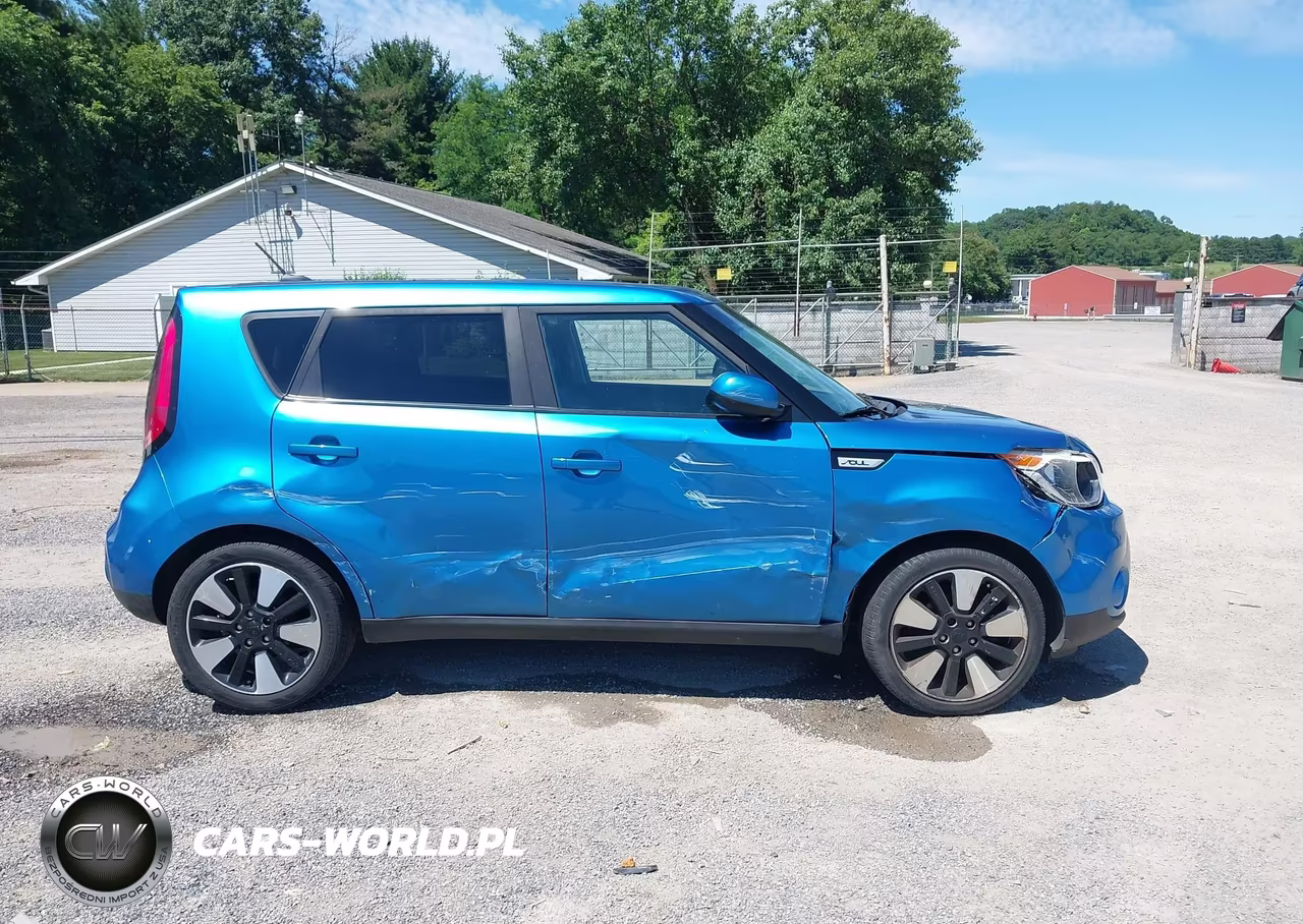 2018 Kia Soul + VIN:KNDJP3A50J7564767 - 13