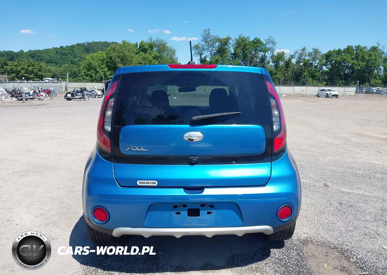 2018 Kia Soul + VIN:KNDJP3A50J7564767 - 16