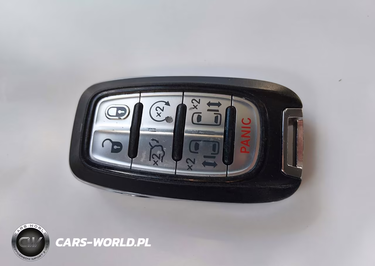2018 Chrysler Pacifica Touring L VIN:2C4RC1BG8JR235140 - 11