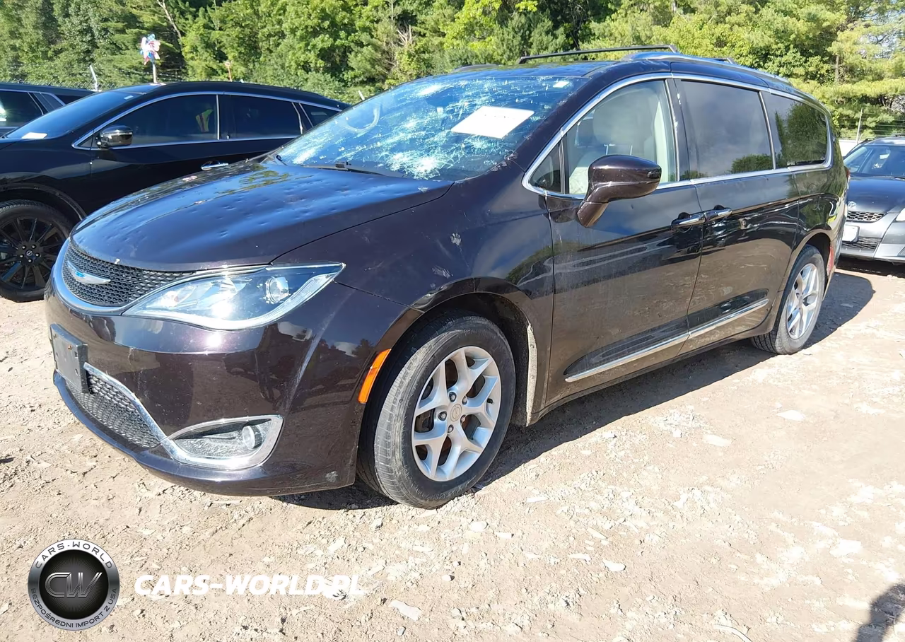 2018 Chrysler Pacifica Touring L VIN:2C4RC1BG8JR235140 - 2