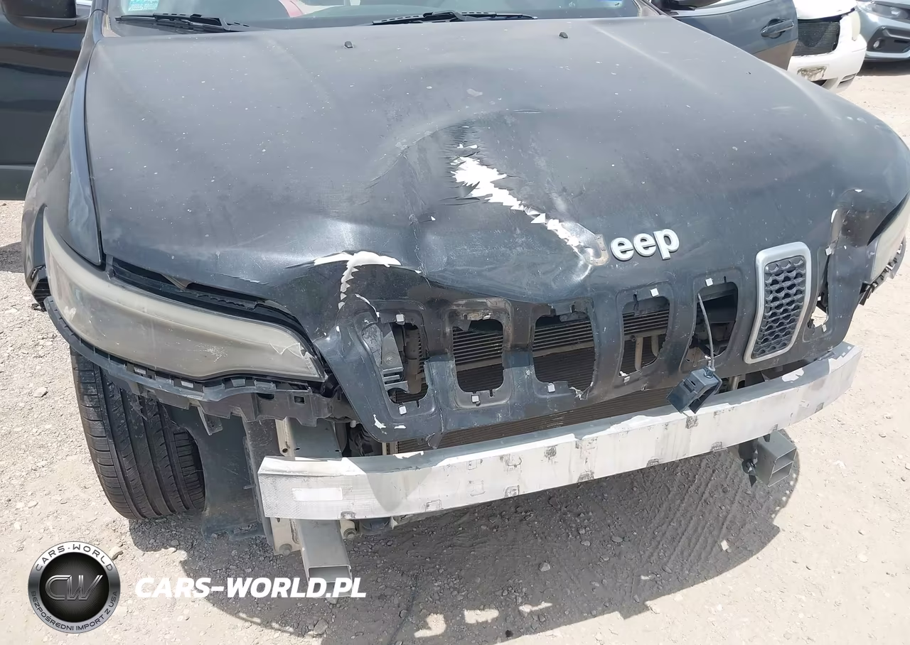 2019 Jeep Cherokee Latitude Fwd VIN:1C4PJLCB1KD203713 - 6