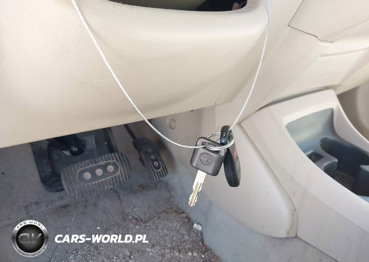 2009 Nissan Versa 1.8S VIN:3N1BC13E99L399619 - 11