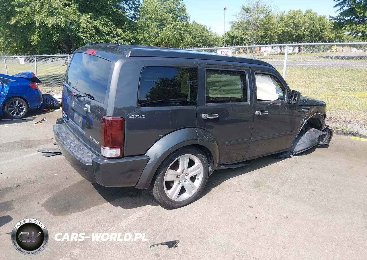 2011 Dodge Nitro Heat VIN:1D4PU4GX6BW586929 - 4