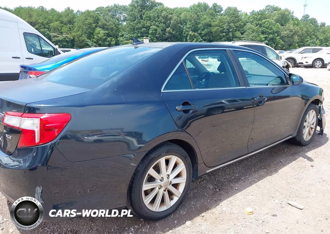2012 Toyota Camry Xle VIN:4T1BF1FK7CU552870 - 4