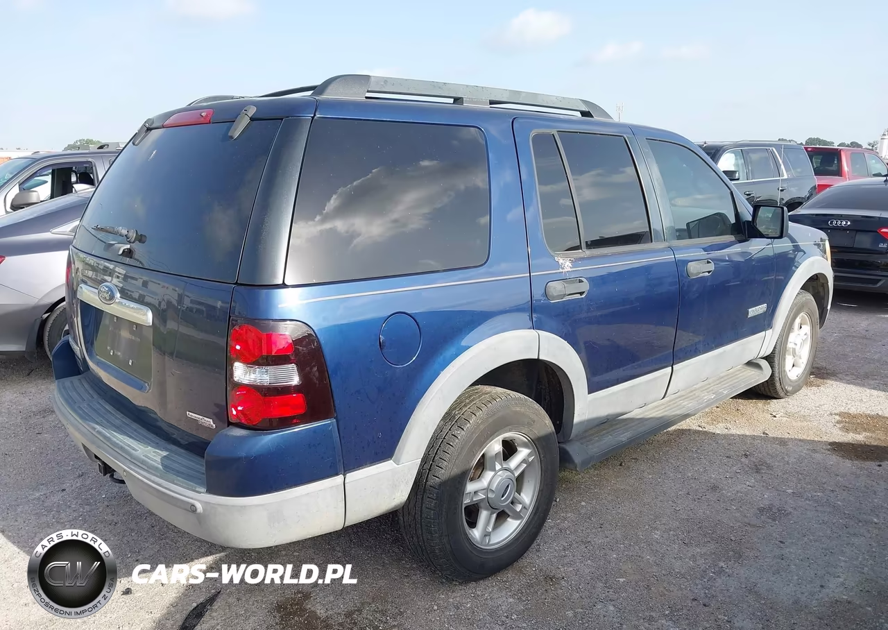 2006 Ford Explorer Xlt VIN:1FMEU63E96UA54544 - 4