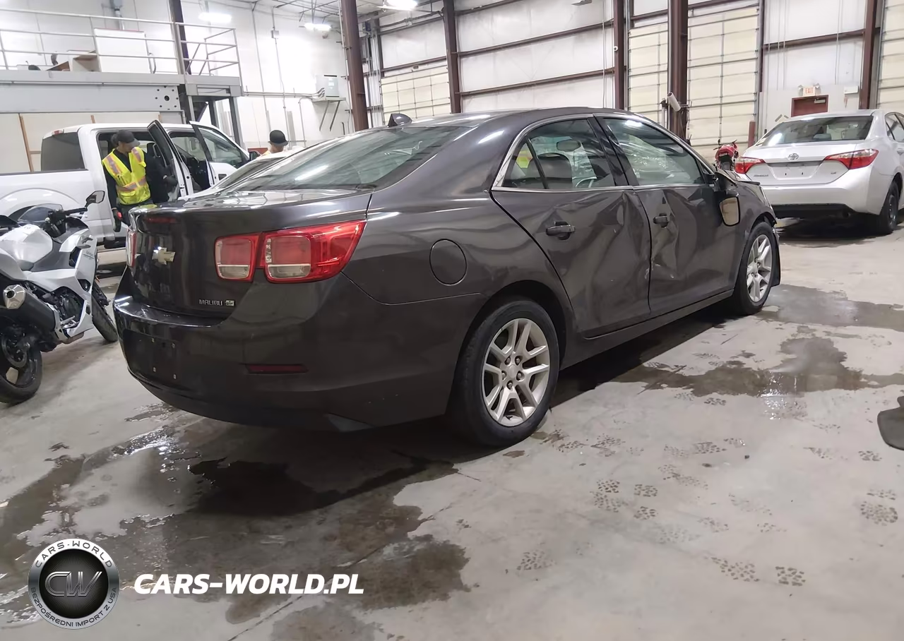 2013 Chevrolet Malibu Eco VIN:1G11D5RR9DF108569 - 4