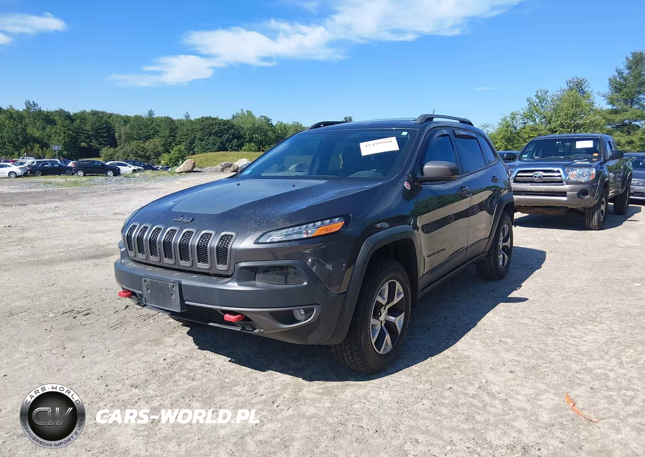 2015 Jeep Cherokee Trailhawk VIN:1C4PJMBS4FW758575 - 2