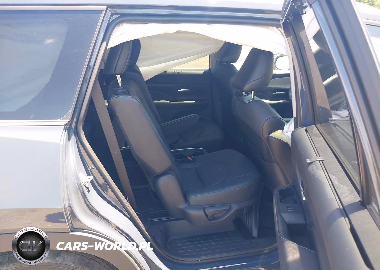 2024 Toyota Grand Highlander Platinum VIN:5TDAAAB54RS030841 - 8