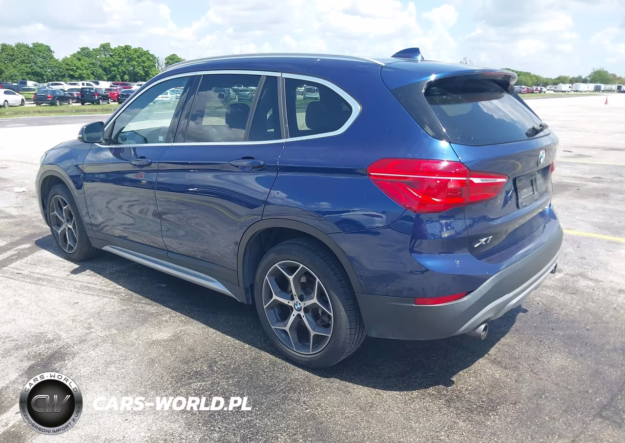 2018 BMW X1 Sdrive28I VIN:WBXHU7C39J5L08538 - 3
