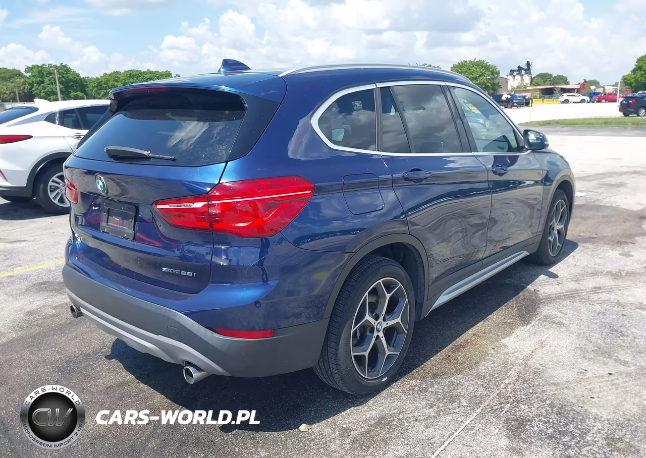 2018 BMW X1 Sdrive28I VIN:WBXHU7C39J5L08538 - 4