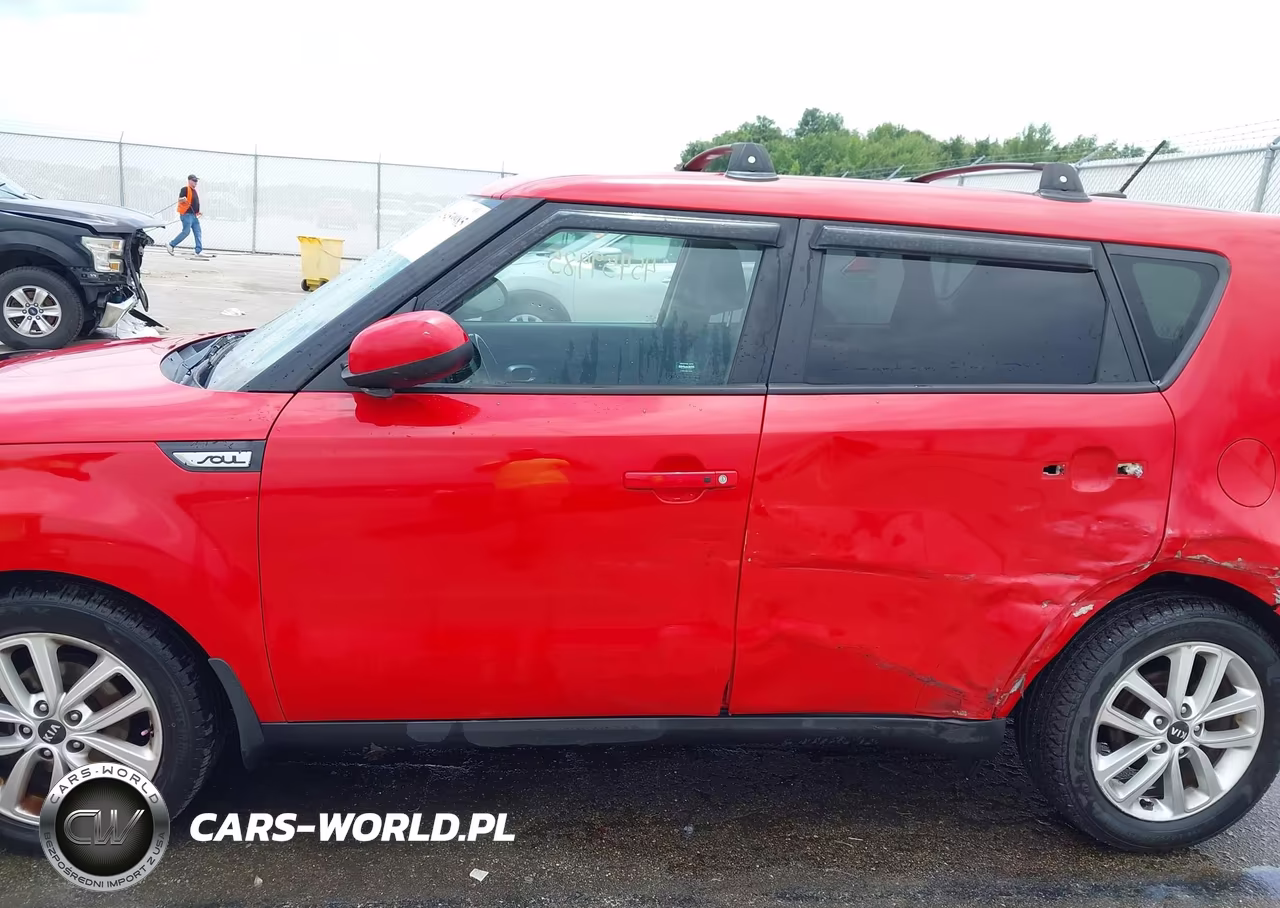 2017 Kia Soul + VIN:KNDJP3A58H7462708 - 14