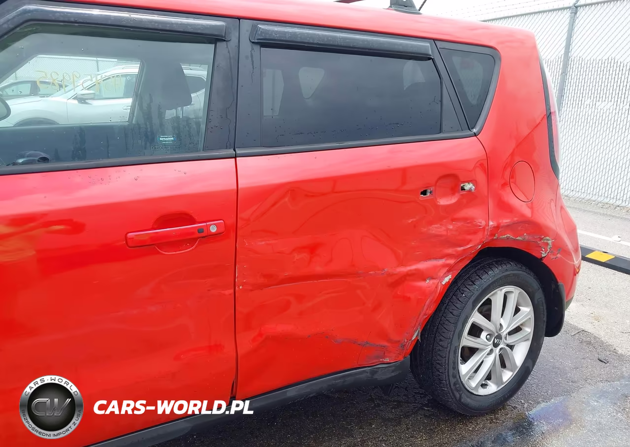 2017 Kia Soul + VIN:KNDJP3A58H7462708 - 6
