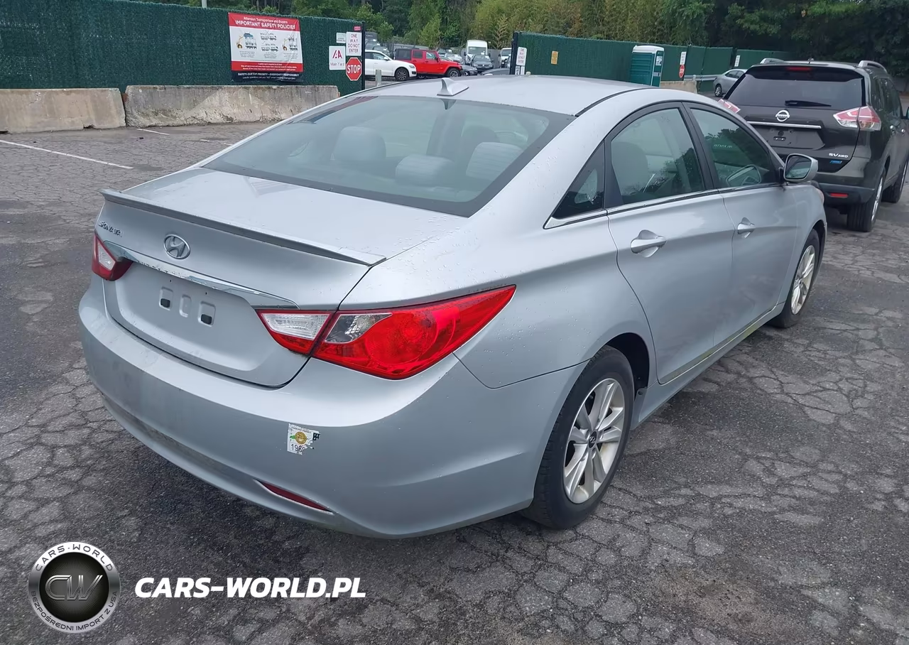 2013 Hyundai Sonata Gls VIN:5NPEB4AC7DH597513 - 4