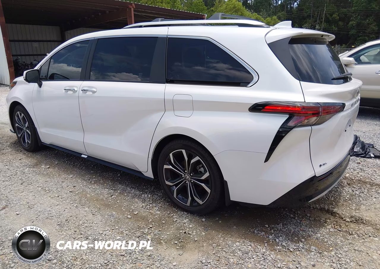 2025 Toyota Sienna Platinum VIN:5TDERKECXSS254101 - 3