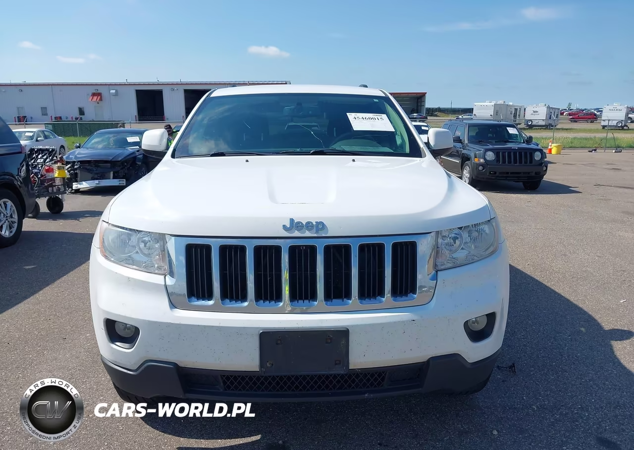2013 Jeep Grand Cherokee Laredo VIN:1C4RJFAG7DC607598 - 12