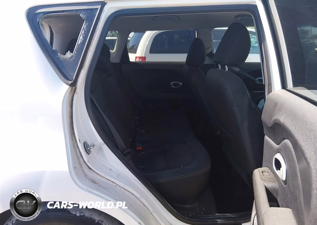 2016 Kia Soul + VIN:KNDJP3A59G7241116 - 8