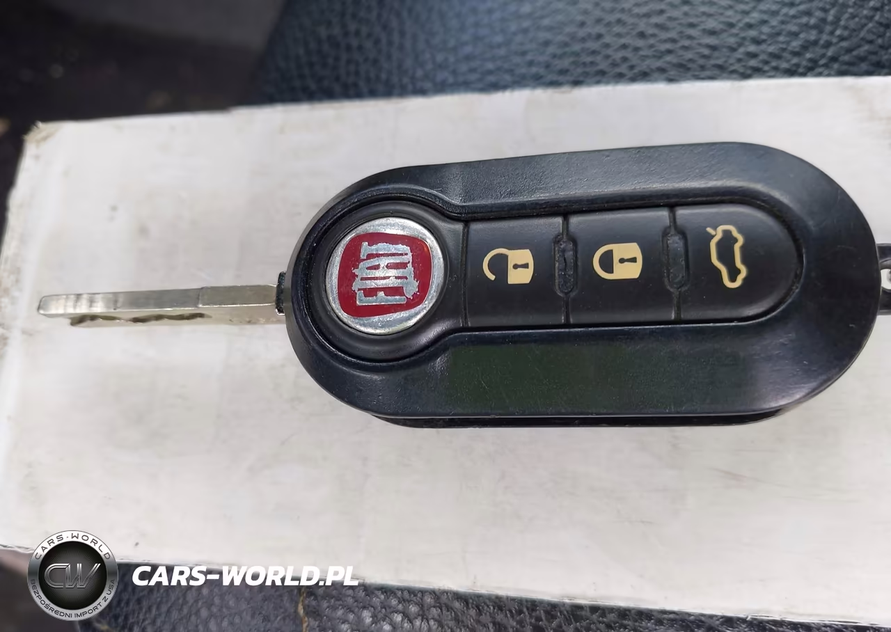 2015 Fiat 500 Sport VIN:3C3CFFBR1FT663331 - 11