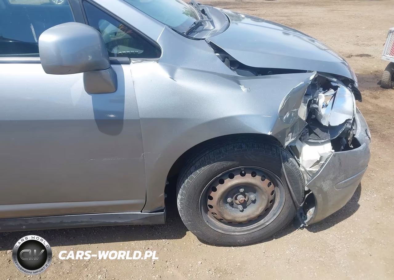 2009 Nissan Versa 1.8S VIN:3N1BC11E59L464811 - 13