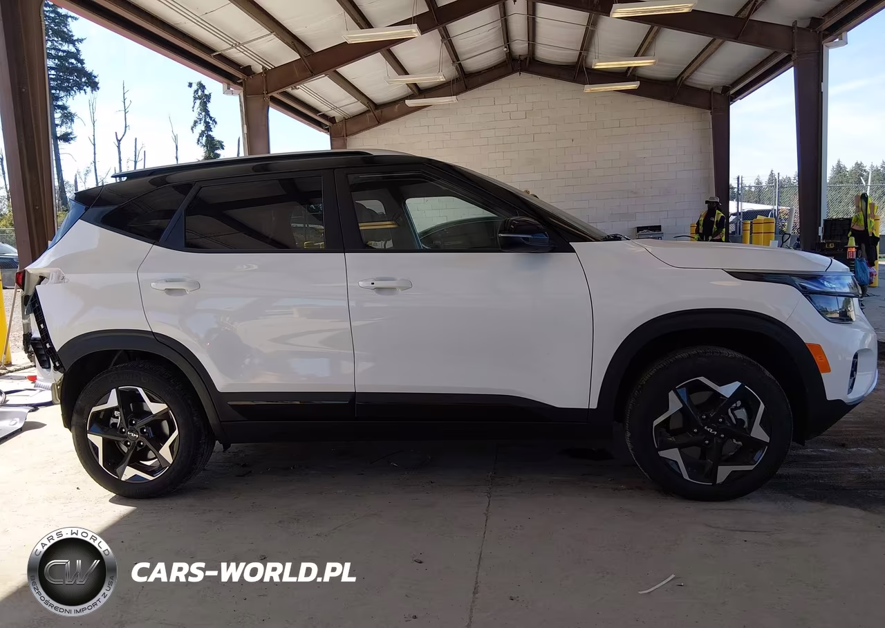 2025 Kia Seltos S VIN:KNDEUCAA2S7795033 - 13