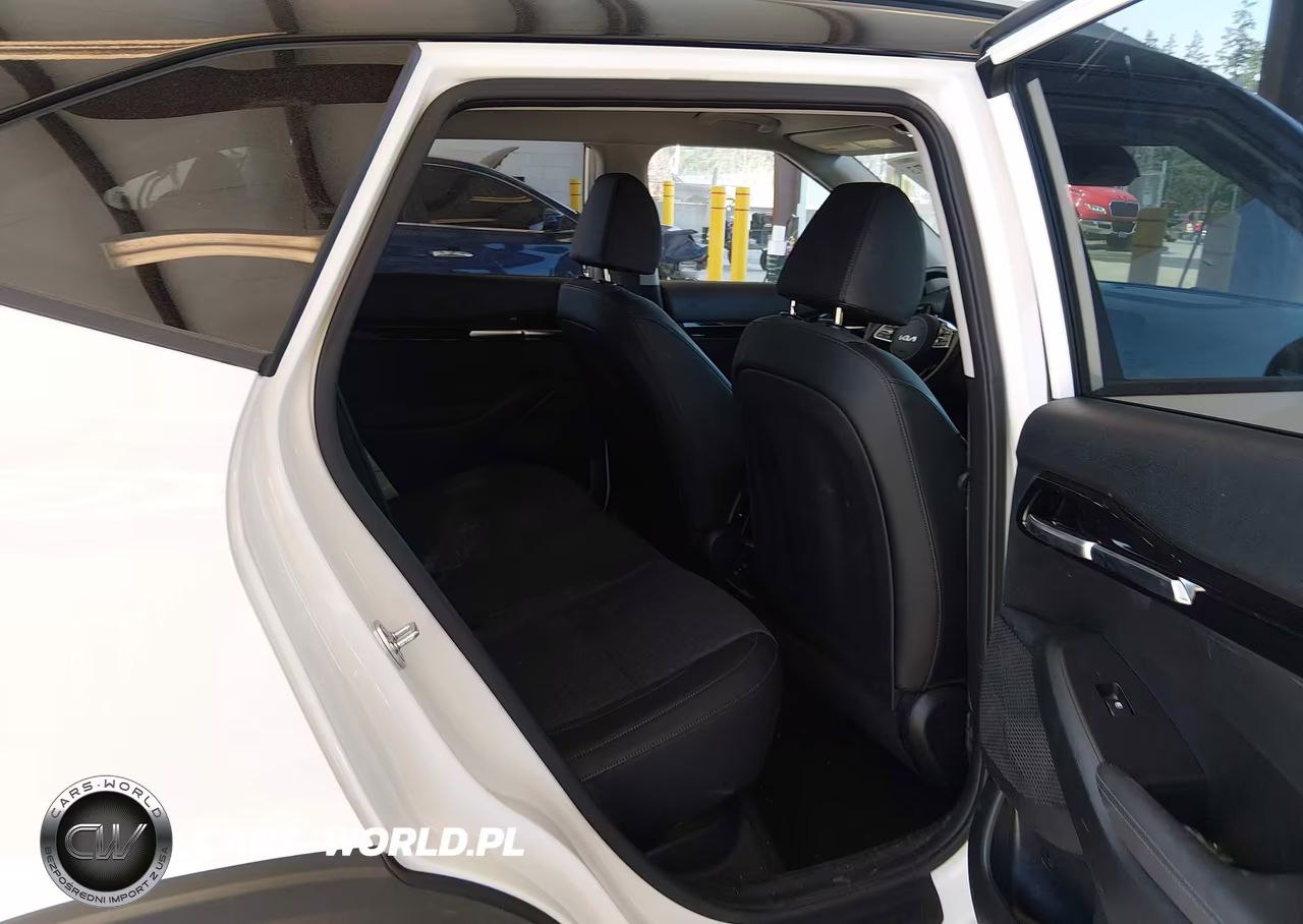 2025 Kia Seltos S VIN:KNDEUCAA2S7795033 - 8
