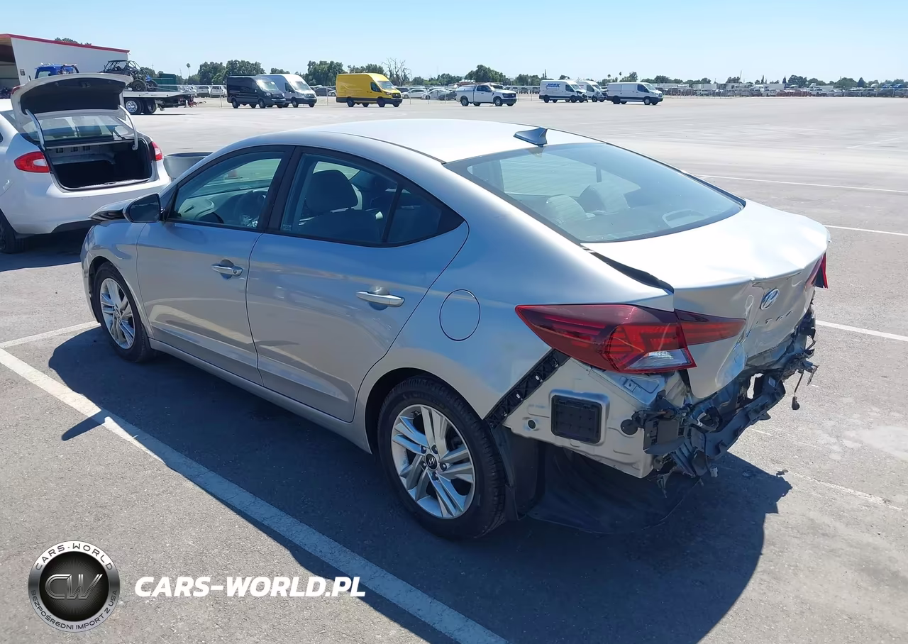 2020 Hyundai Elantra Sel VIN:5NPD84LF1LH570727 - 3
