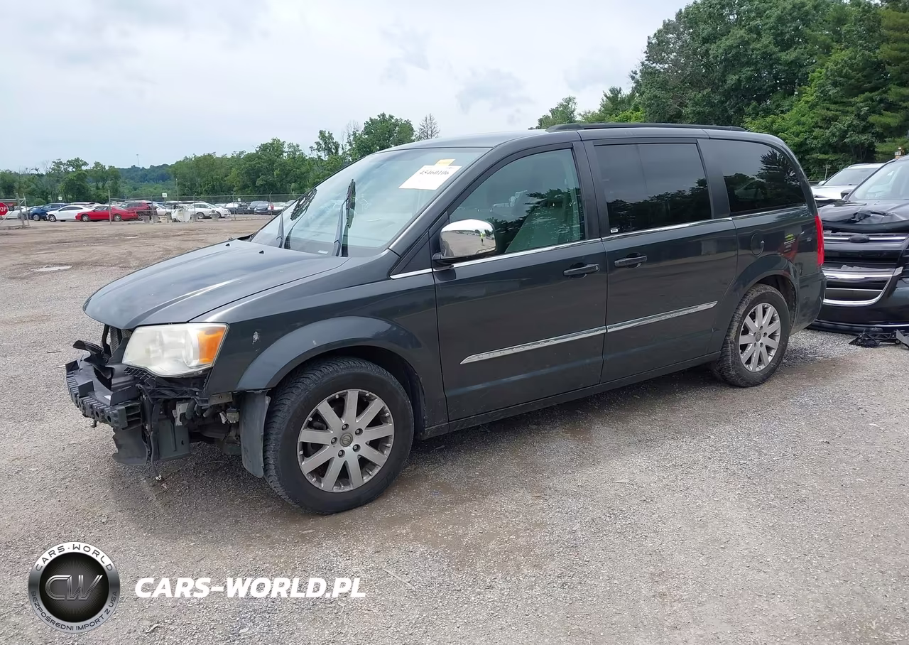 2011 Chrysler Town & Country Touring-L VIN:2A4RR8DG2BR633735 - 2