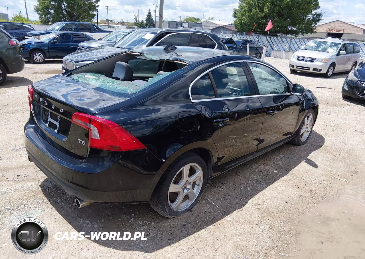 2013 Volvo S60 T5 VIN:YV1612FS4D1208663 - 4