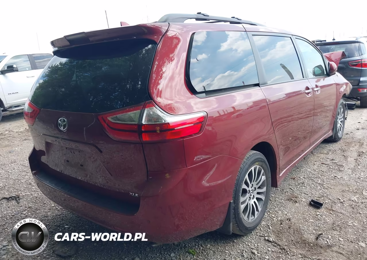 2018 Toyota Sienna Xle 8 Passenger VIN:5TDYZ3DC9JS939404 - 4